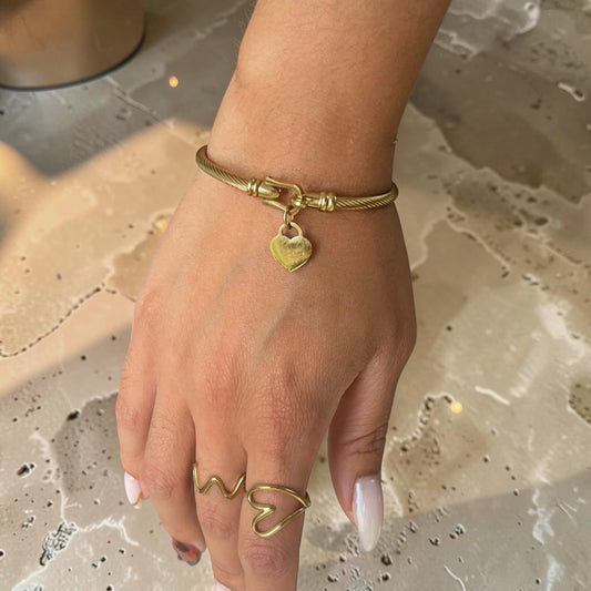 Heart Charm Buckle Bangle
