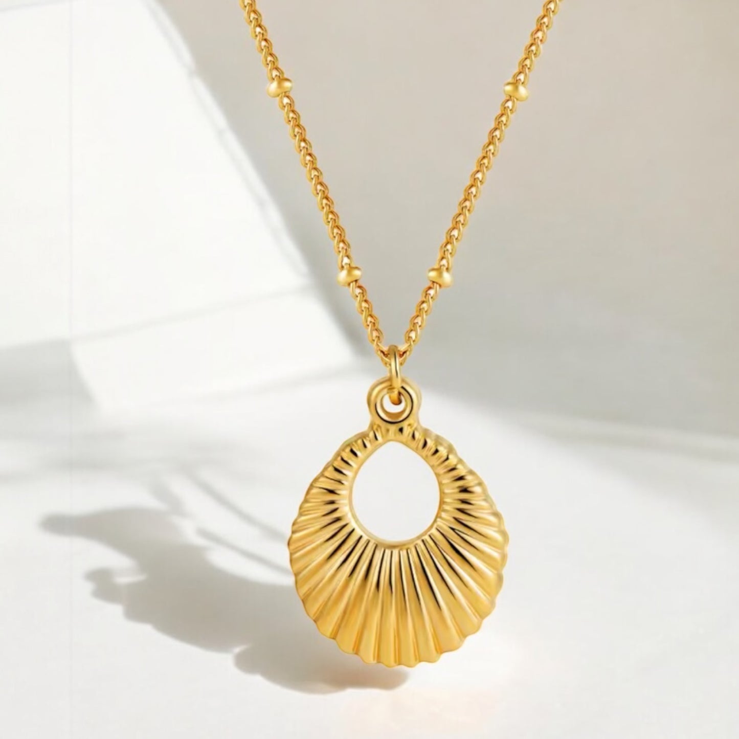 Textured Oval Necklace - Gold | The Consciously Lisa Collection
