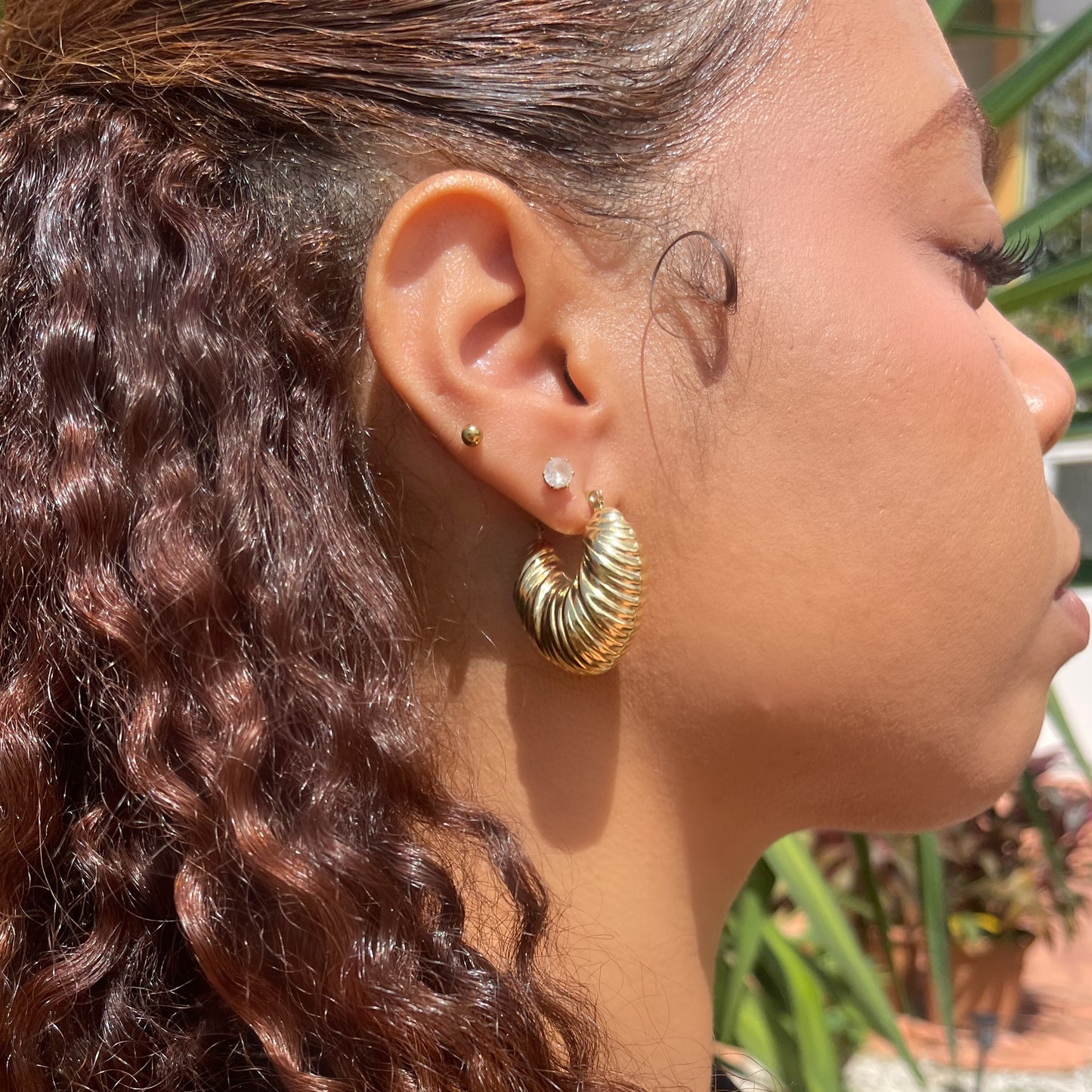 Textured Chunky V Hoop Earrings - Gold