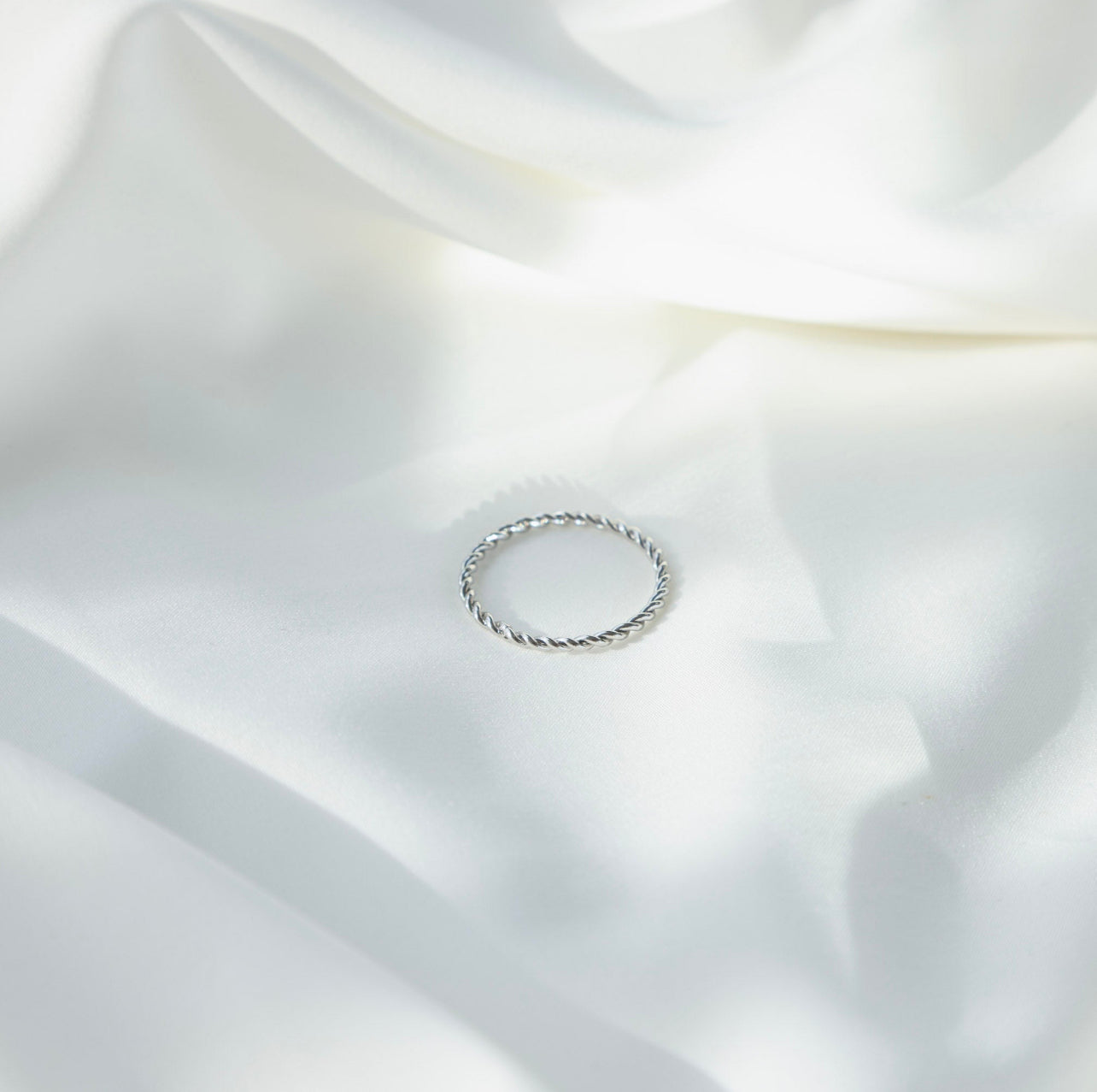 Dainty Rope Twist Ring - Silver