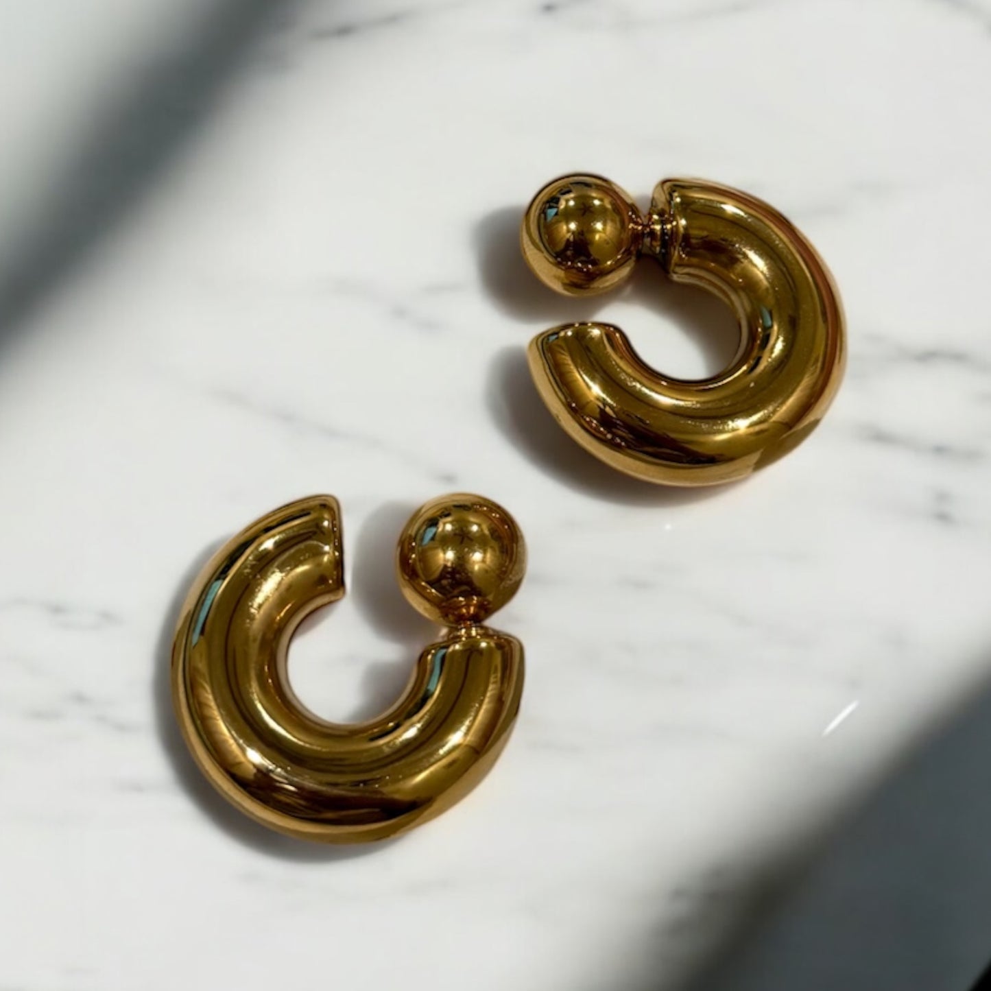 Chunky C Curve Hoop Earrings - Gold