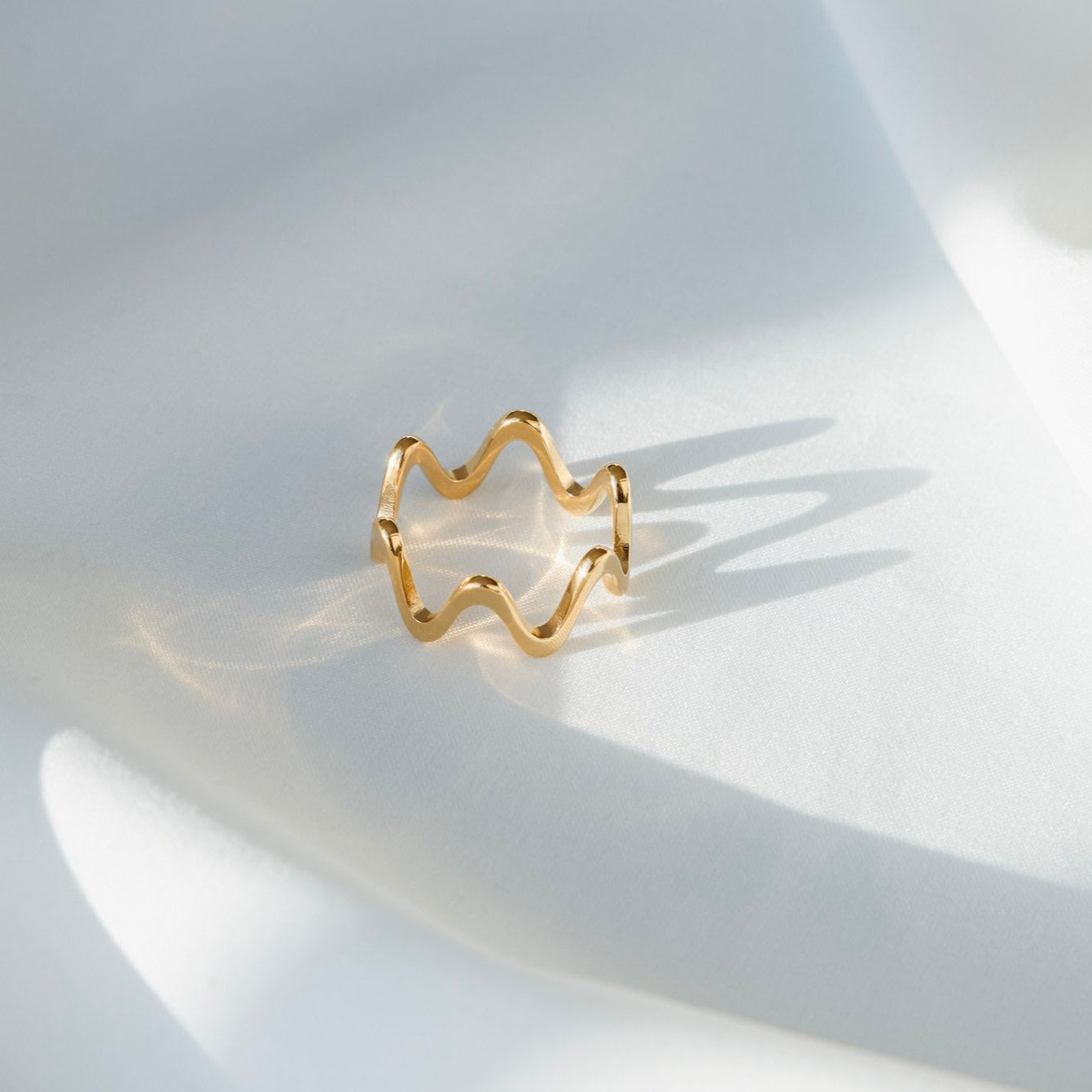 Wave Ring - Gold