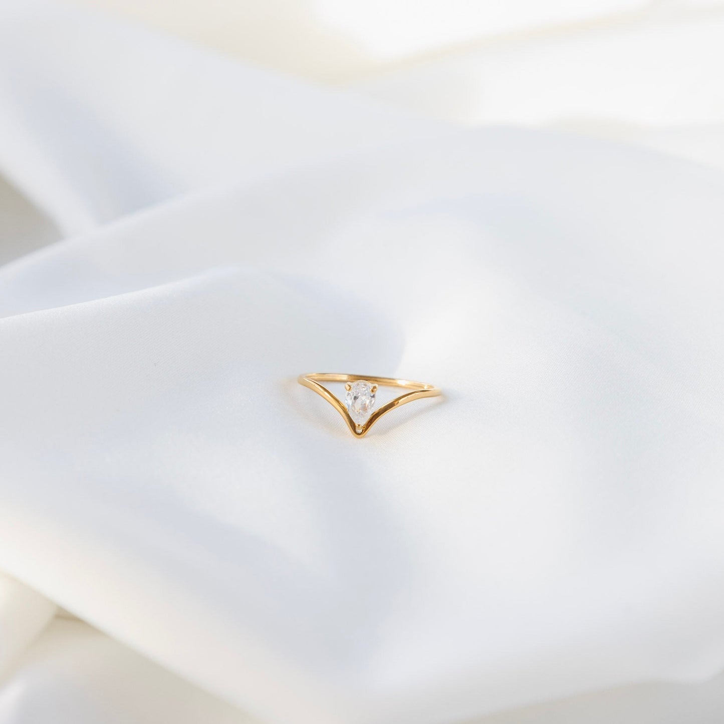 Water Drop V Shape Ring - Gold
