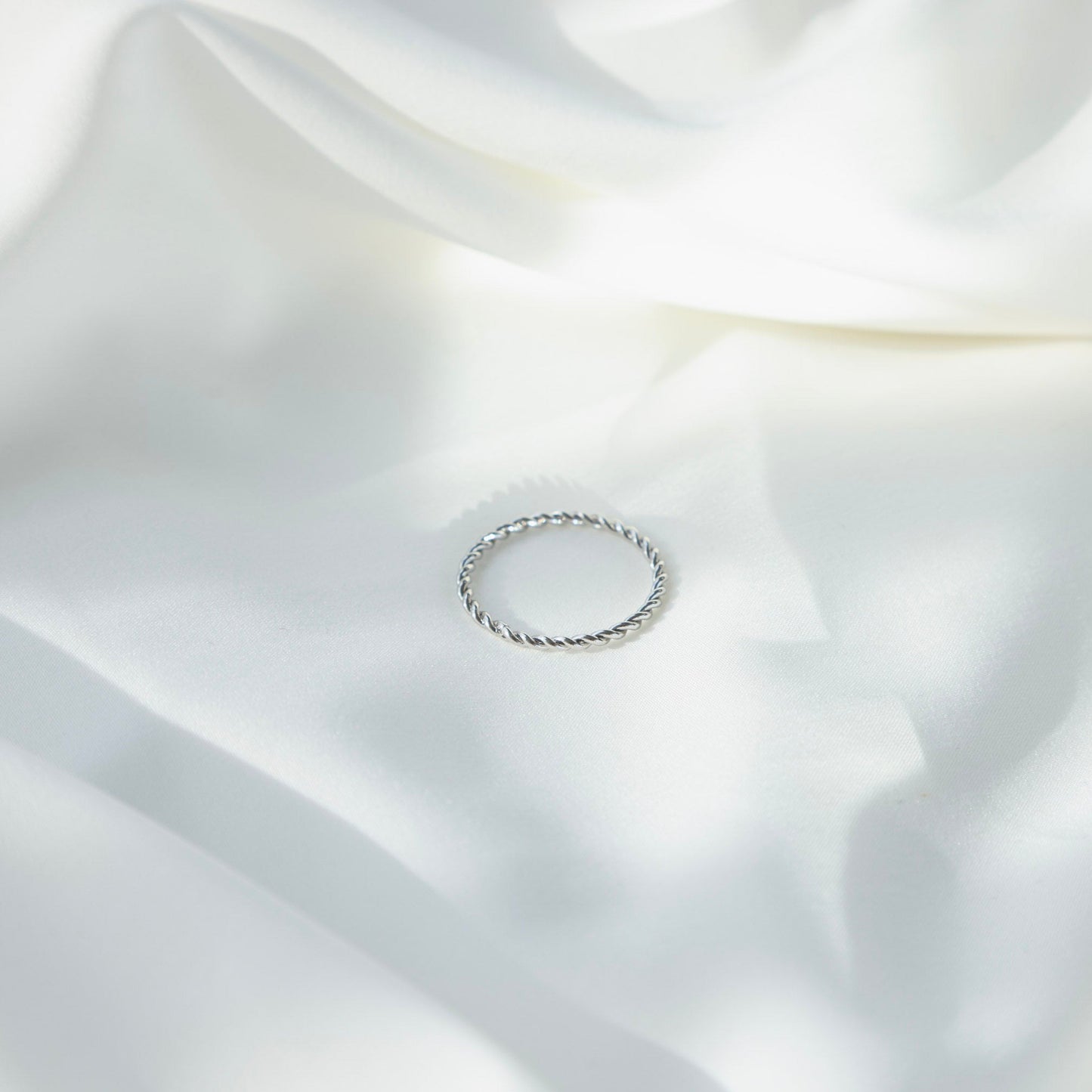 Dainty Rope Twist Ring - Silver