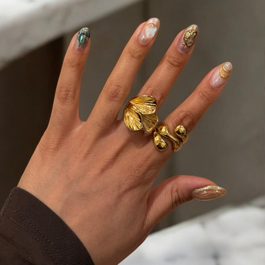 Bold Flower Petal Ring - Gold