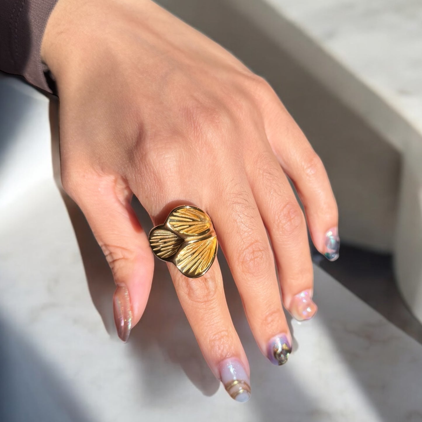 Bold Flower Petal Ring - Gold