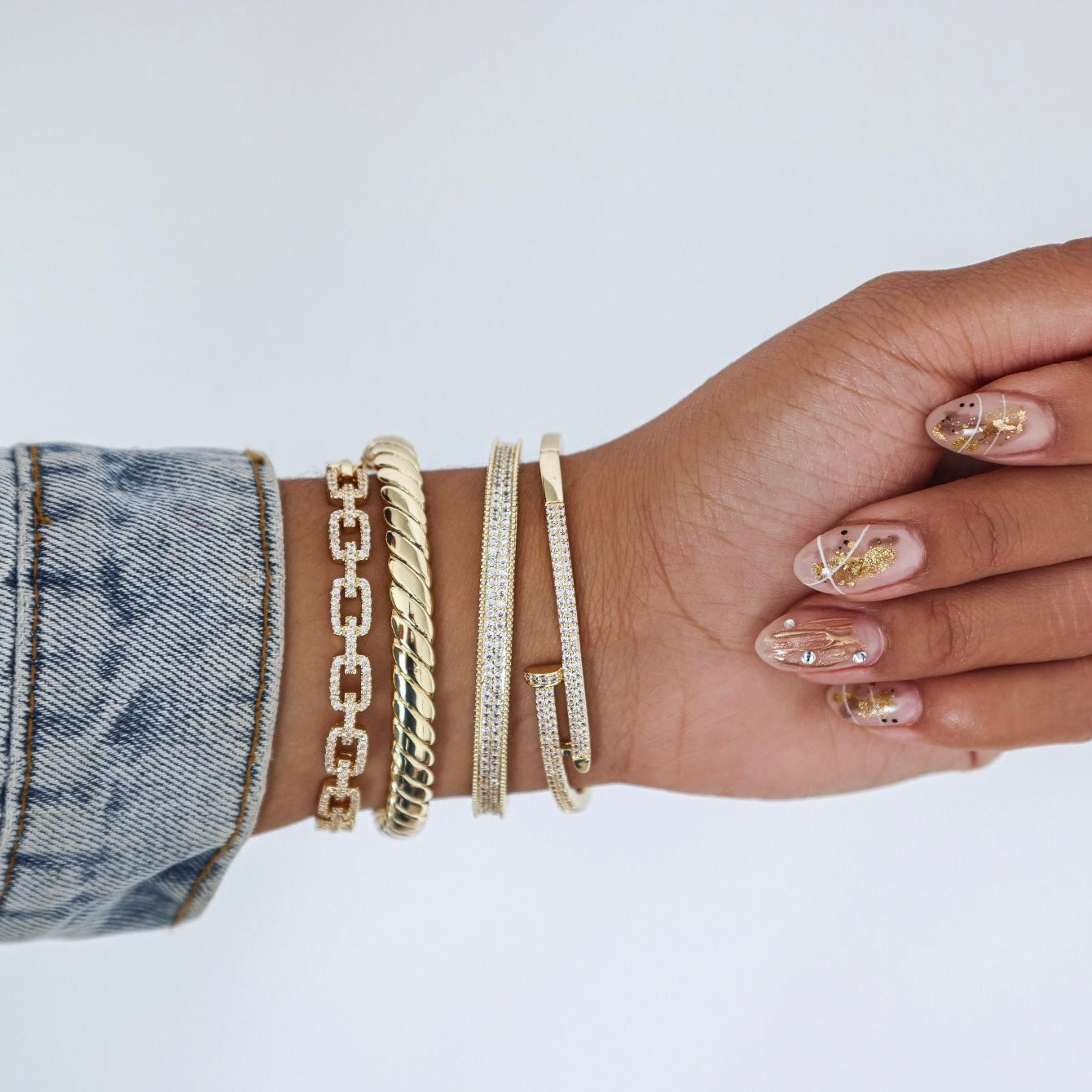 Hit It On The Nail Bracelet - Gold