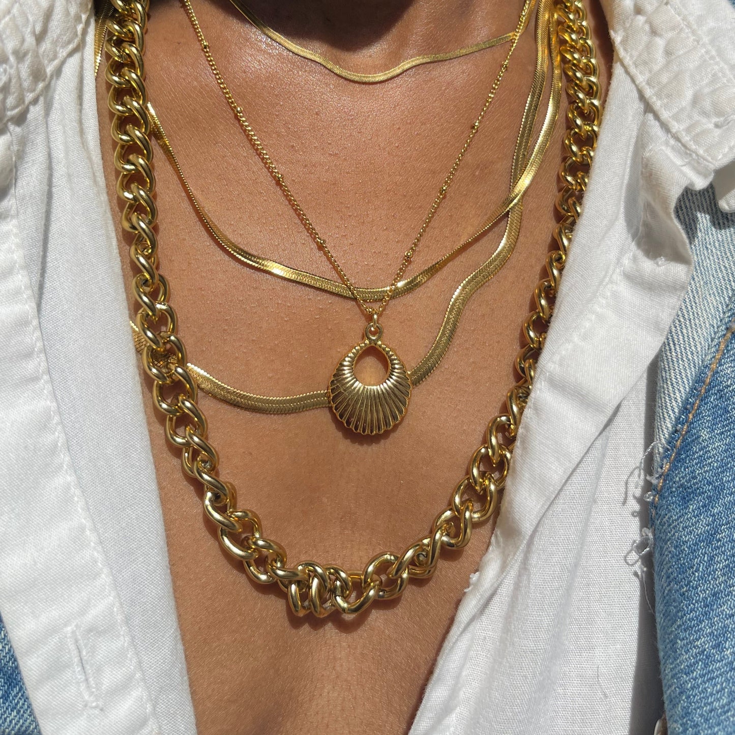 Textured Oval Necklace - Gold | The Consciously Lisa Collection