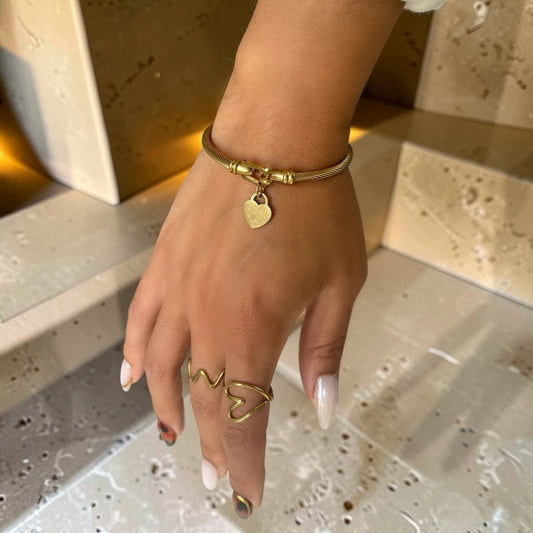 Heart Charm Buckle Bangle