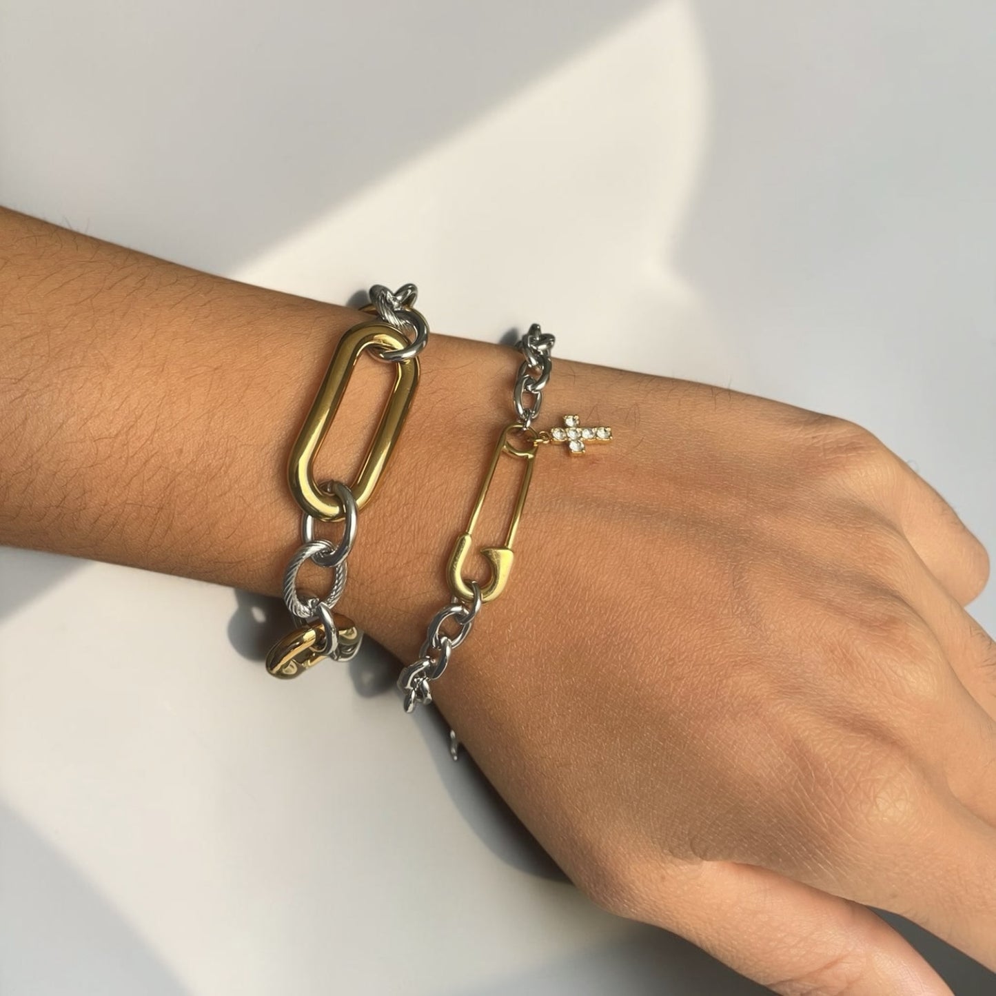 Oversized Oval Link Chain Bracelet – Mixed Metal