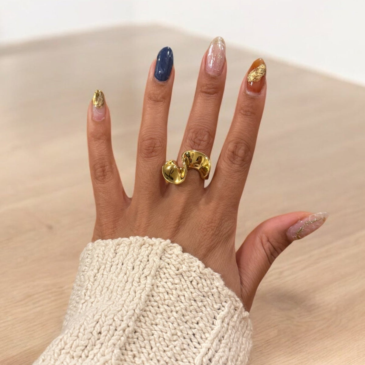 🎁 Sculpted Statement Ring (Special Price)