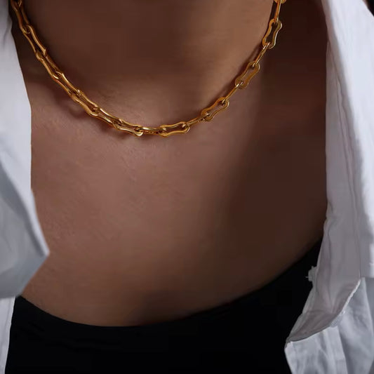 Sculpted Link Necklace - Gold