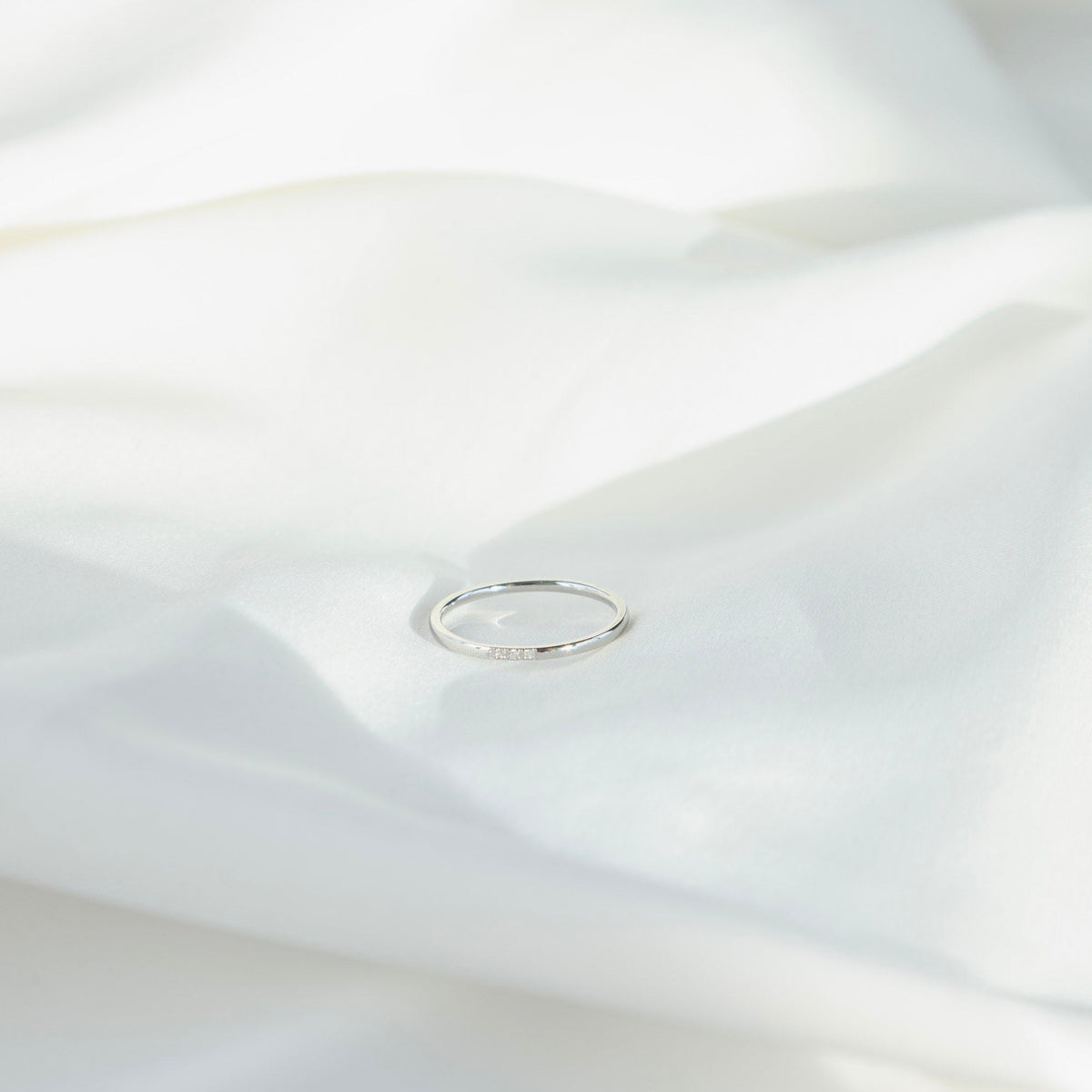🎁 Dainty 3 Stone Band Ring - Silver (Special Price)