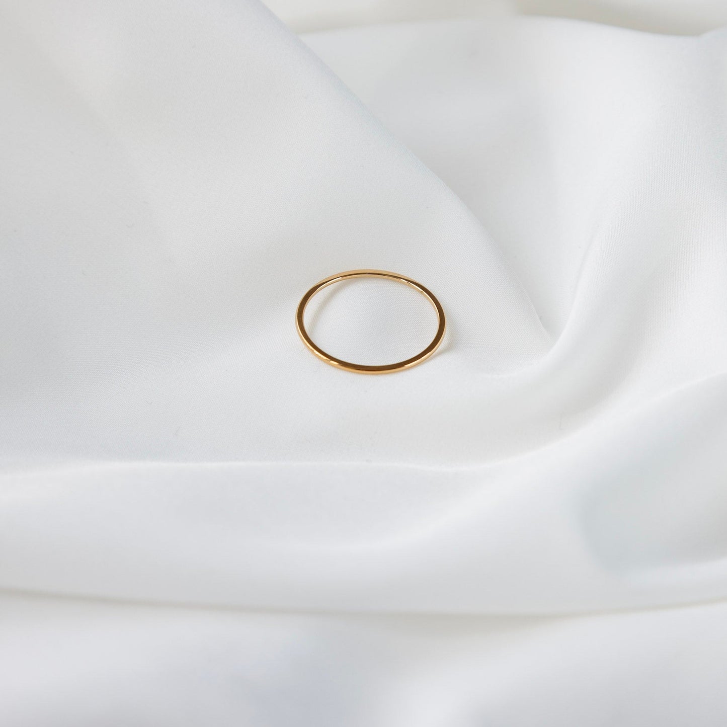 Dainty Stacking Band Ring - Gold