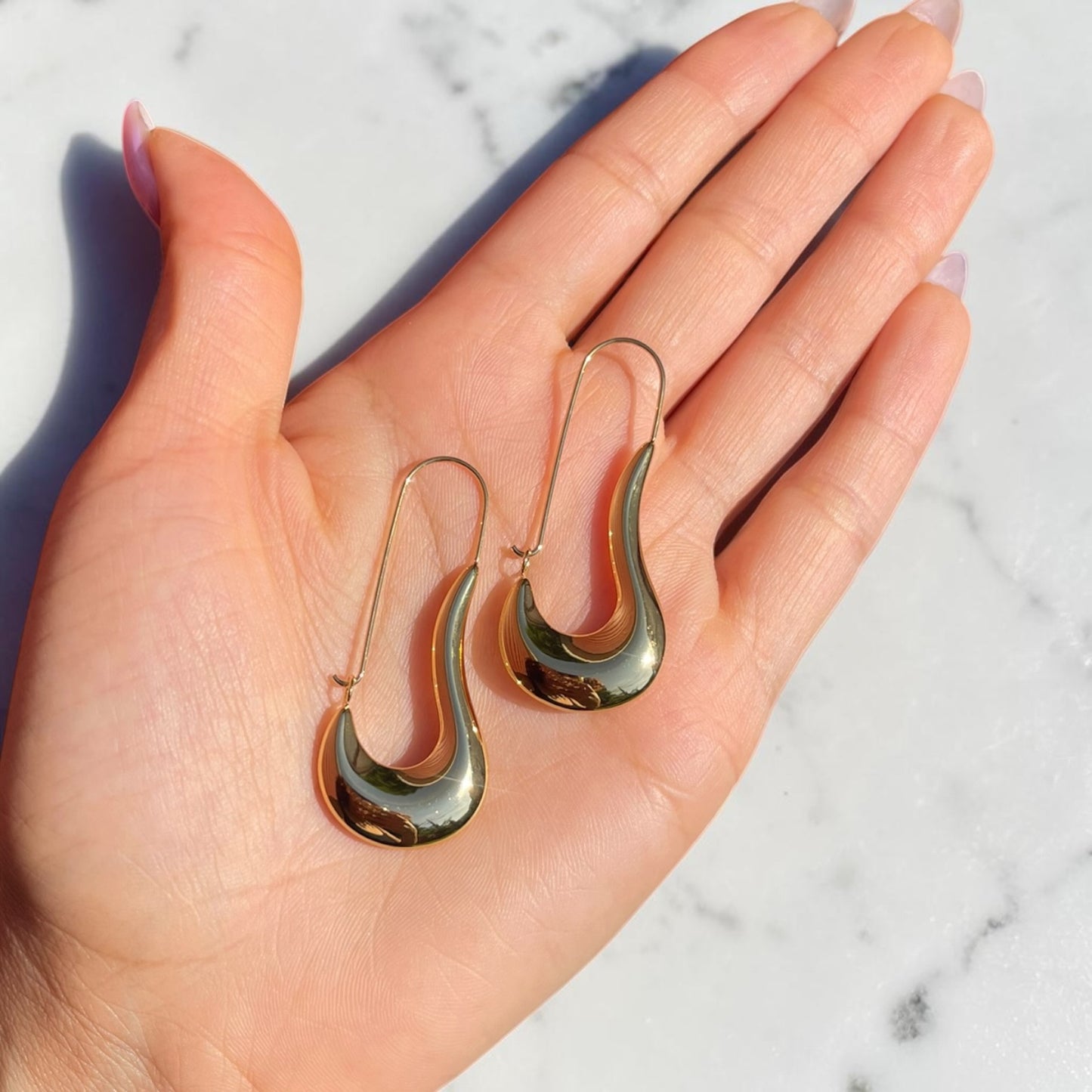 Abstract Wavy Hoop Earrings