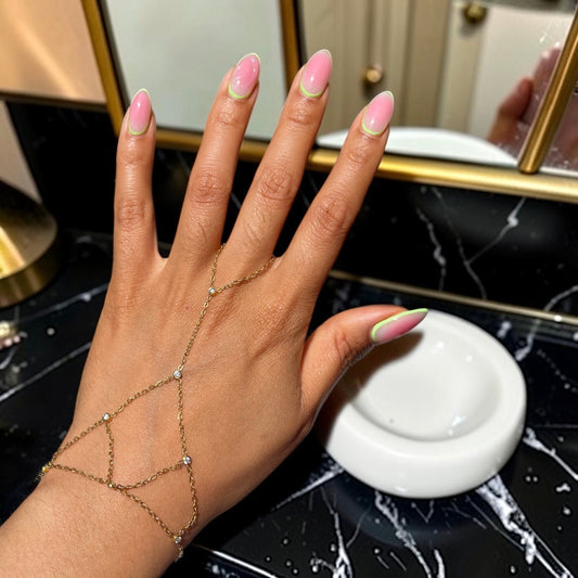 Geometric Diamond Hand Chain - Gold